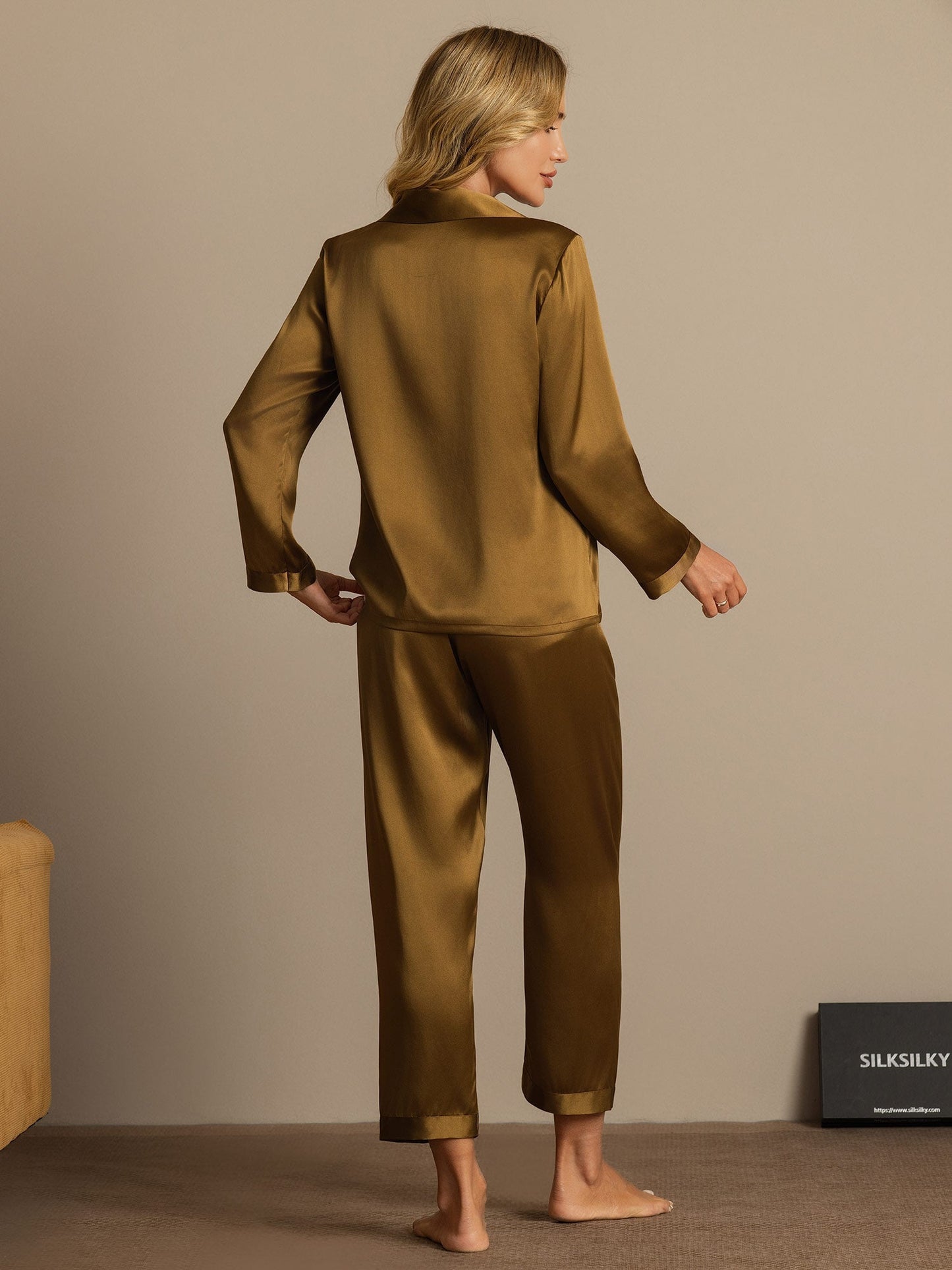 [Brown] SilkSilky  Pure Silk Notch Collar Women's Pajamas 002,