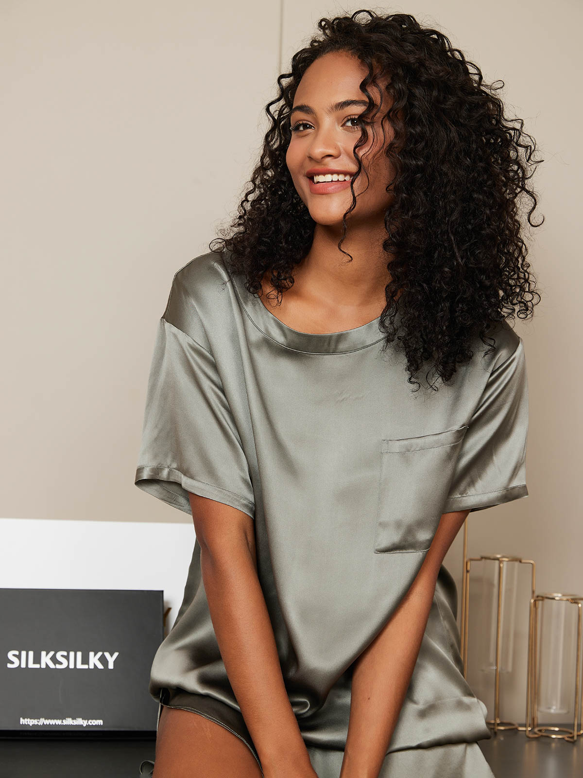 [Grayish Green] SilkSilky  Pure Silk Round Neck Women's Pajamas 005,
