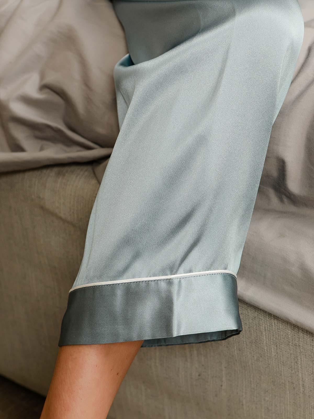 [Light Blue] SilkSilky  Pure Silk Notch Collar Women's Pajamas 004,